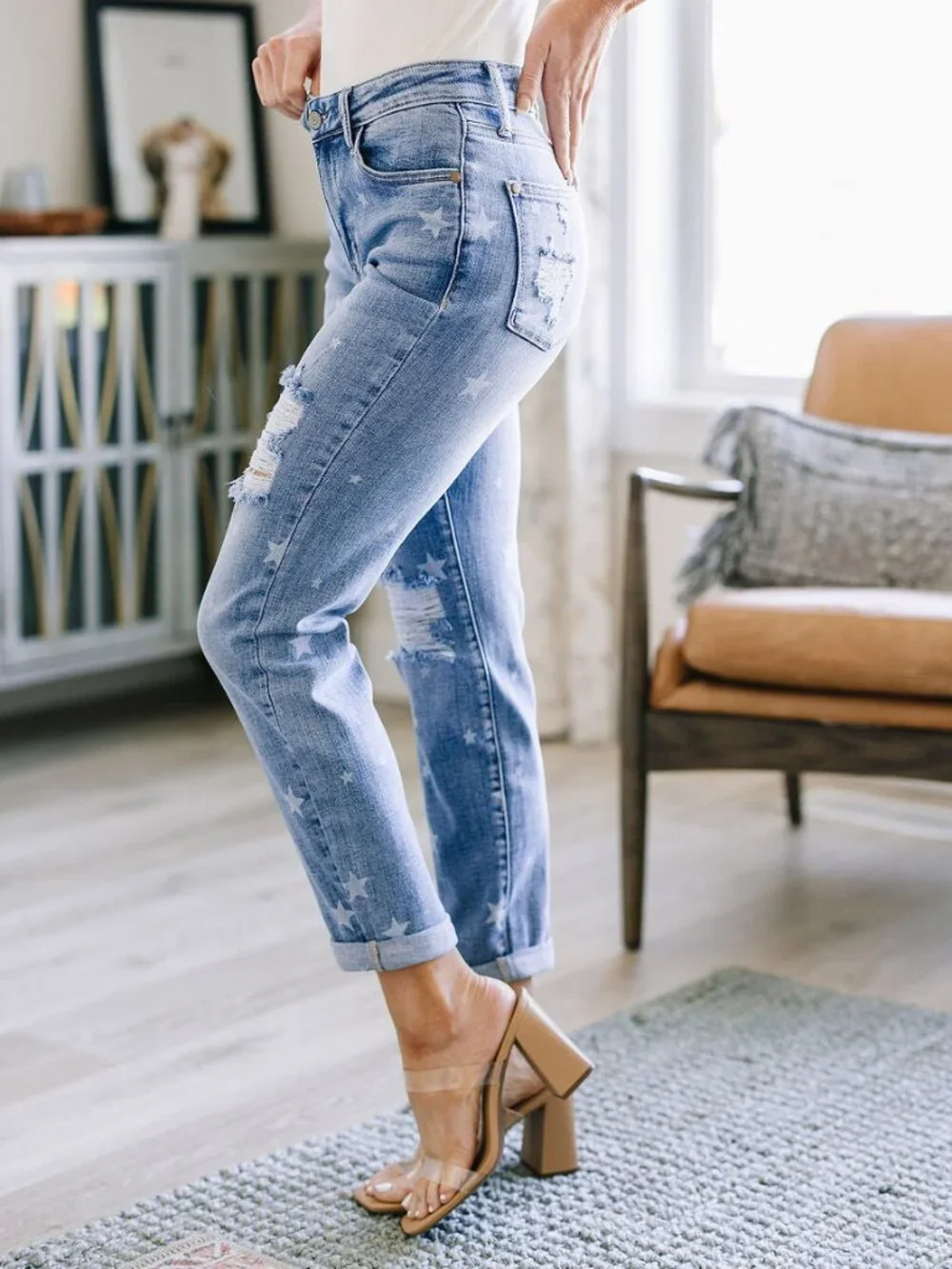 JUDY BLUE Mid Rise Star Print Boyfriend Jeans | Size: 0/24 - Picture 6 of 7